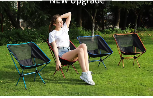 Portable lightweight folding chair